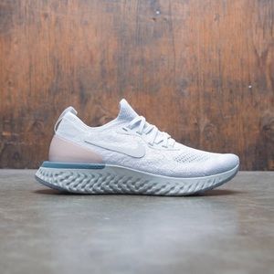 Nike Epic React Flyknit Pure Platinum